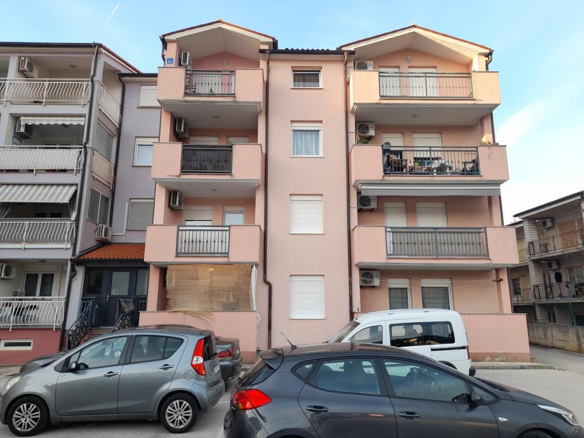 Apartment 1st Floorc Pula